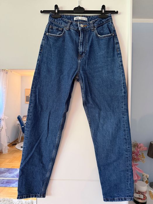 Zara niebieskie jeansy S jeansy ze zwężanymi nogawkami