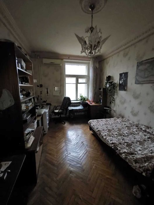 Продам двухкомнатную квартиру в Сталинке/Фонтан/5 ст.