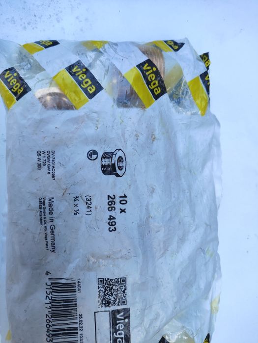 Sprzedam redukcje i korki z brązu i czarne stalowe