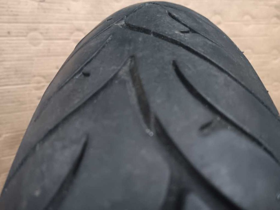 Pneu Bridgestone Battlax BT010F 120/70ZR17