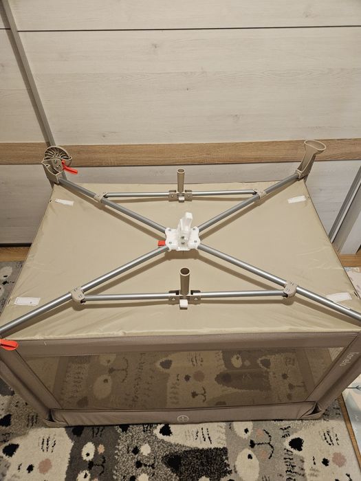 Łóżeczko turystyczne