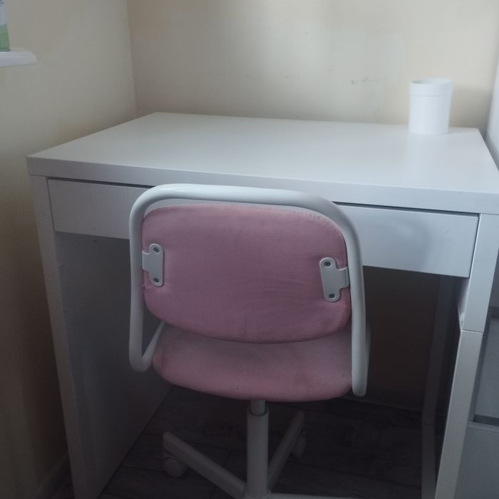 Biurko Ikea +krzesło