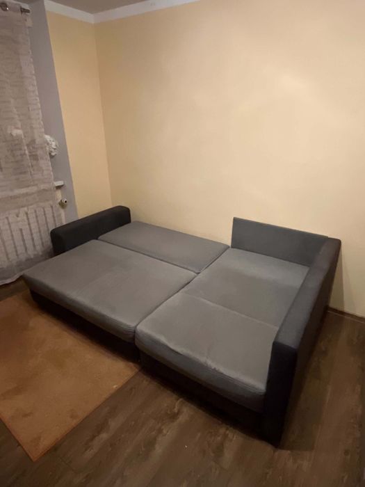 Duży narożnik z funkcją spania
