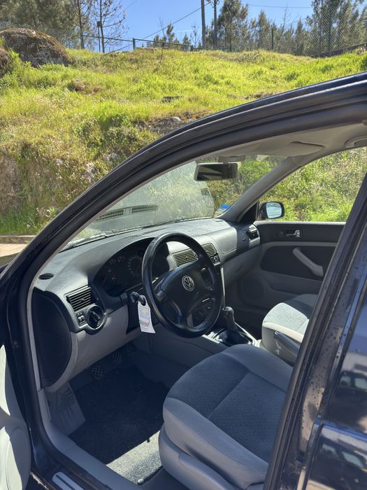 VW Golf IV 1.9 TDI PD 130cv (Look R32)– Fiável, económico, bom estado