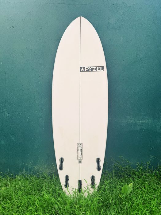 Pyzel White Tiger 5’11 37.5L