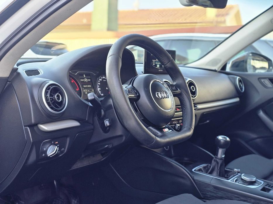 AUDI A3 SPORTBACK S LINE PLUS 2.0TDI 150CV "LOOK RS3"