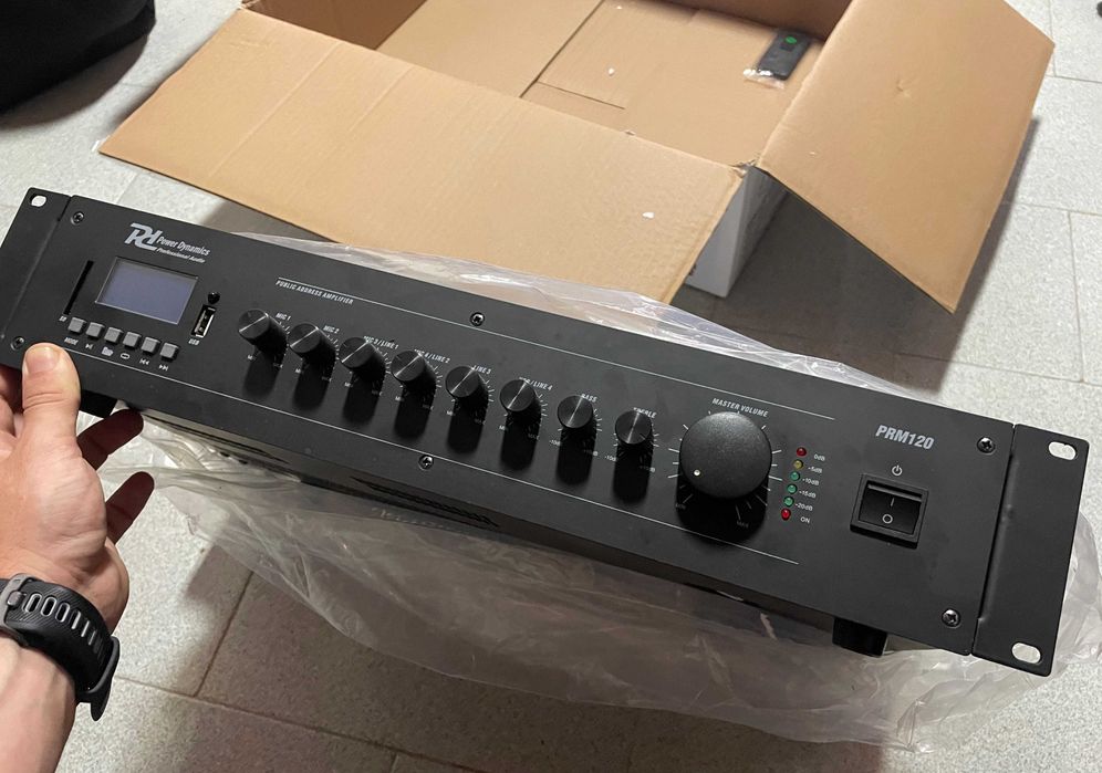 Amplificador + Colunas p/ Som de Linha
