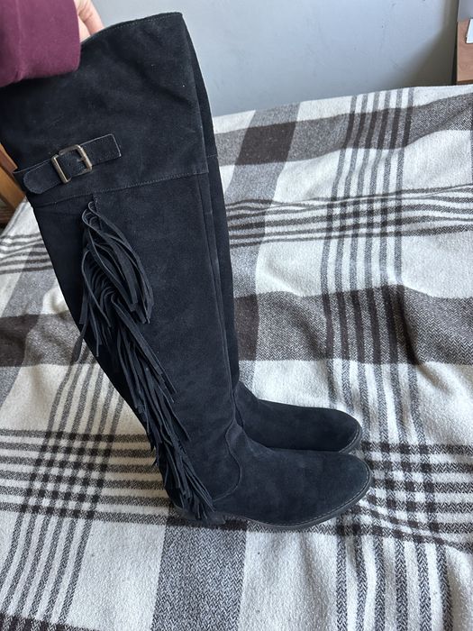 Botas altas em camurça