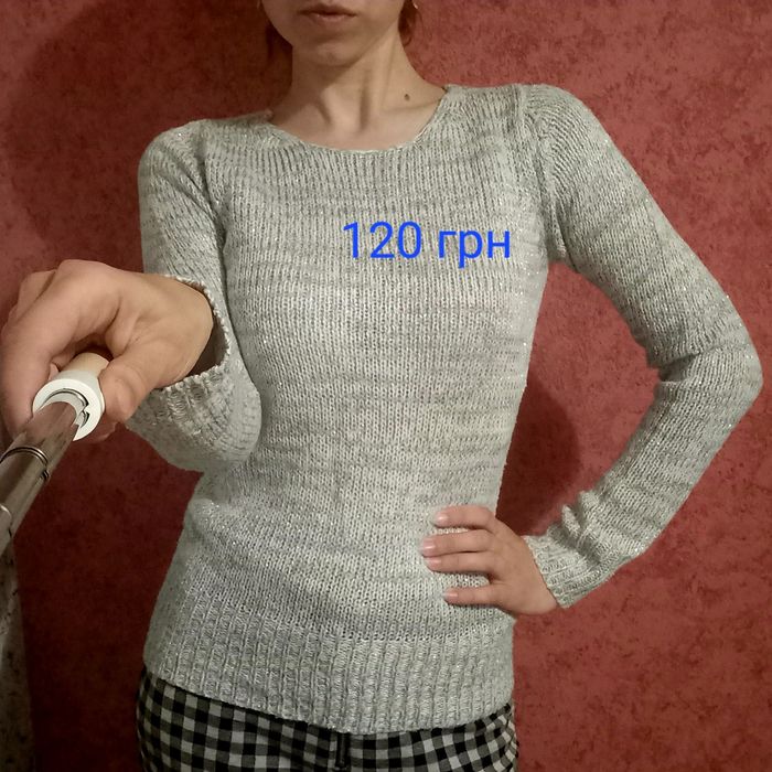 Кофти різні, осінні та літні.