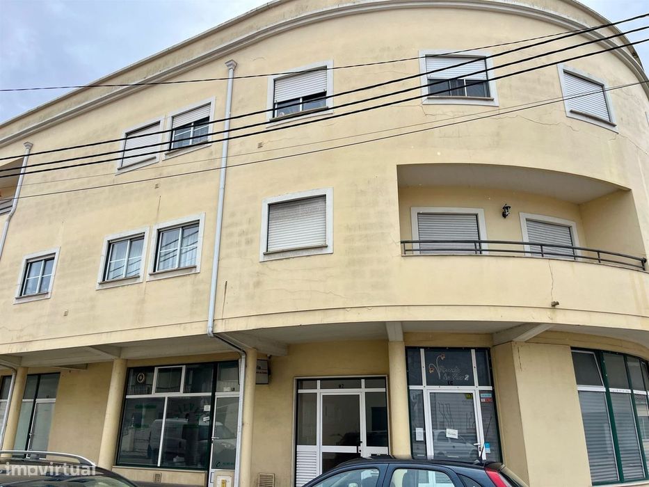 Arrendamento / Apartamento T2 / Casal Galego / Marinha Grande