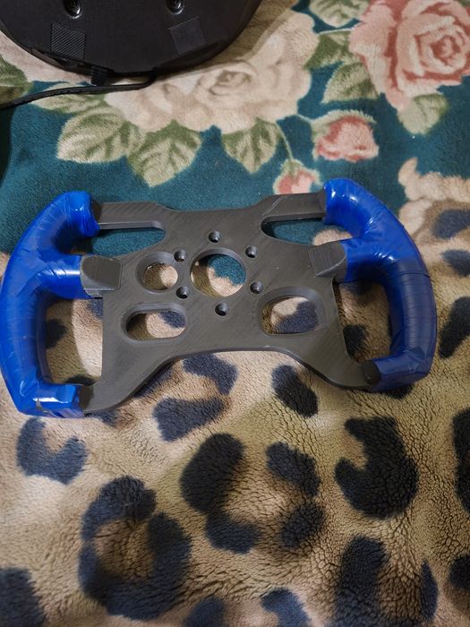 Thrustmaster T300 Alcantara Edition