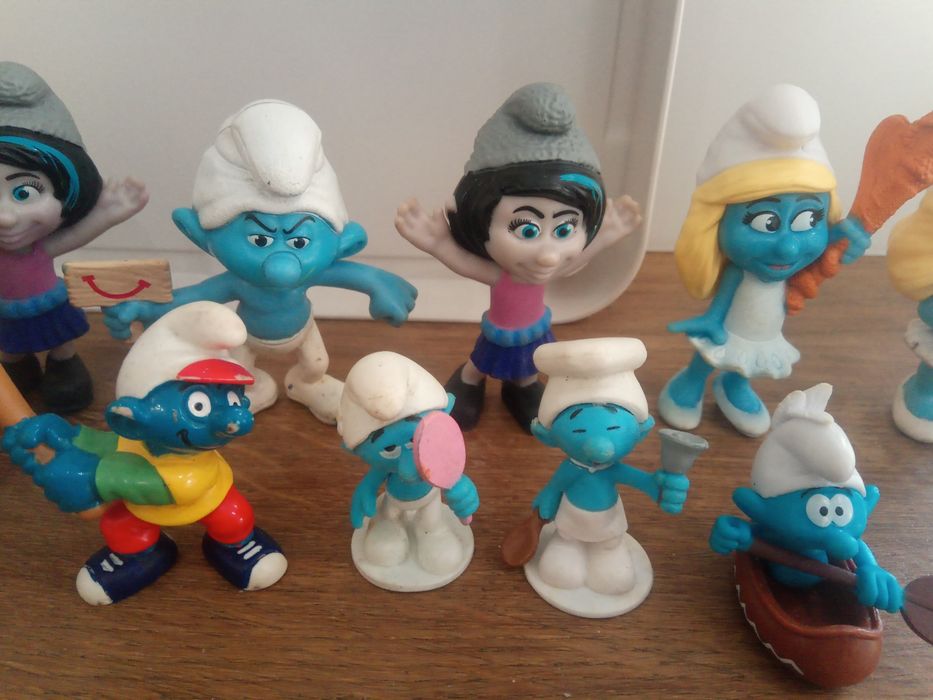 Figurki smerfy 13 sztuk kolekcja vintage