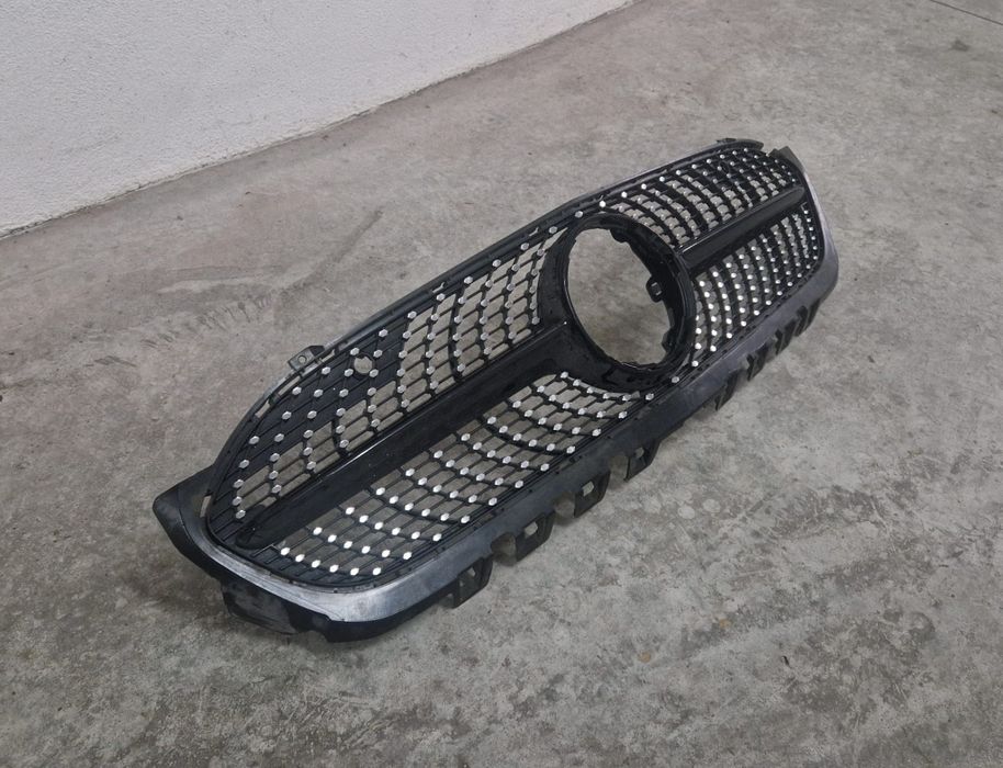 Grelha Original Mercedes Classe A W177 - Modelo Pack  Night