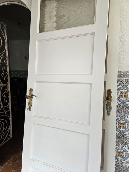 8 Portas brancas madeira