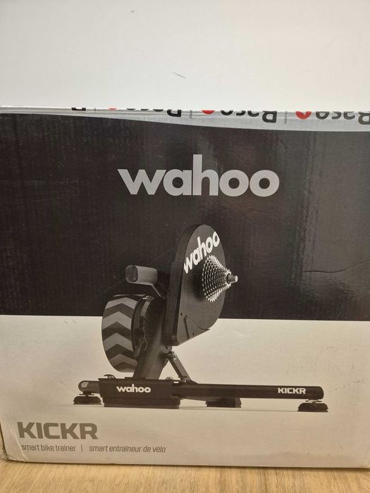 Wahoo Kickr v5 rolos indoor