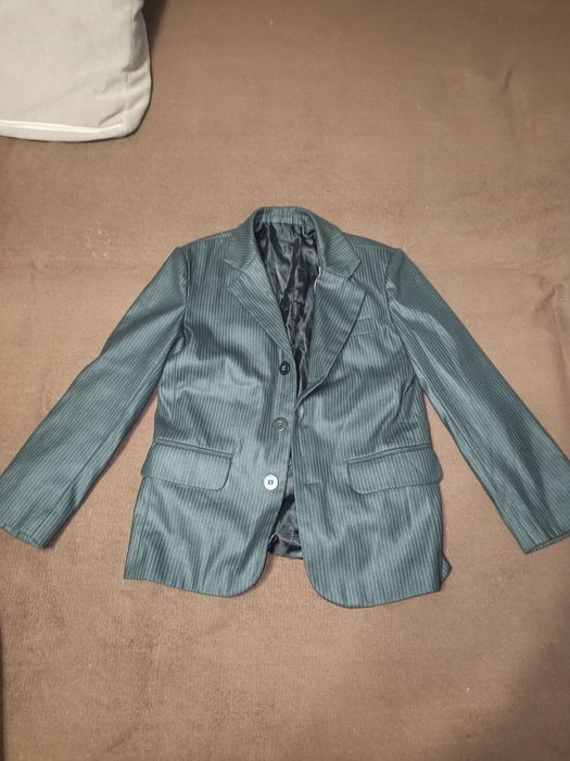 Продам костюм детский