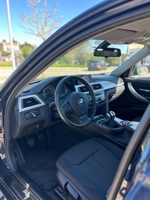 BMW 320i  85.000km