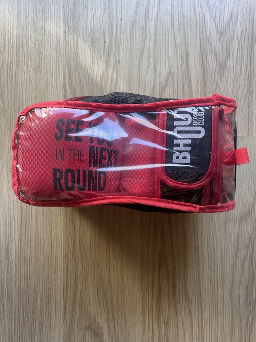 Luvas de boxe/treino BHOUT, tamanho M, em excelente estado.