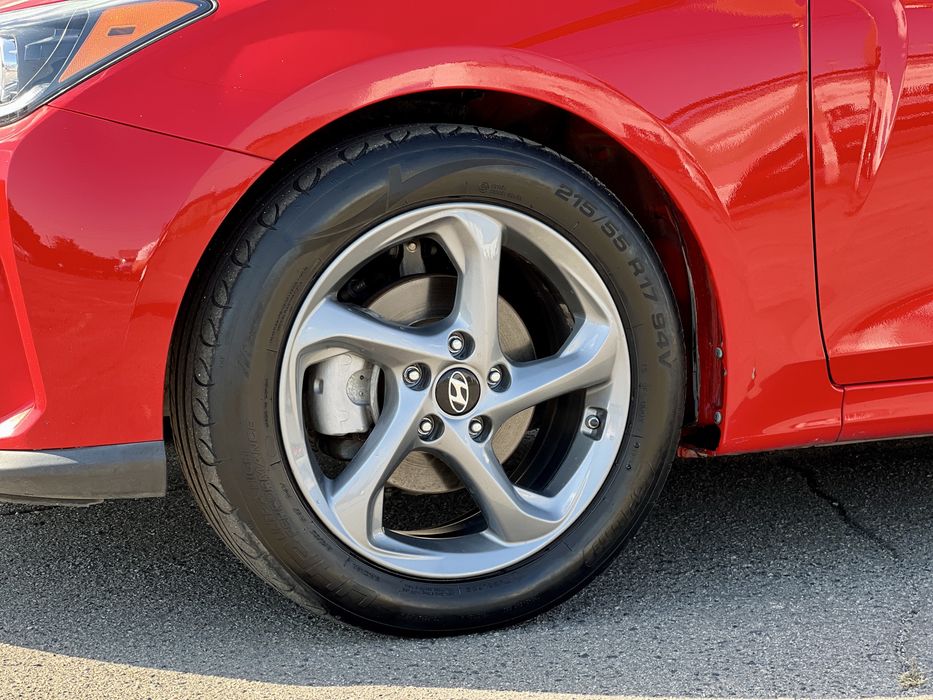 Hyundai Veloster