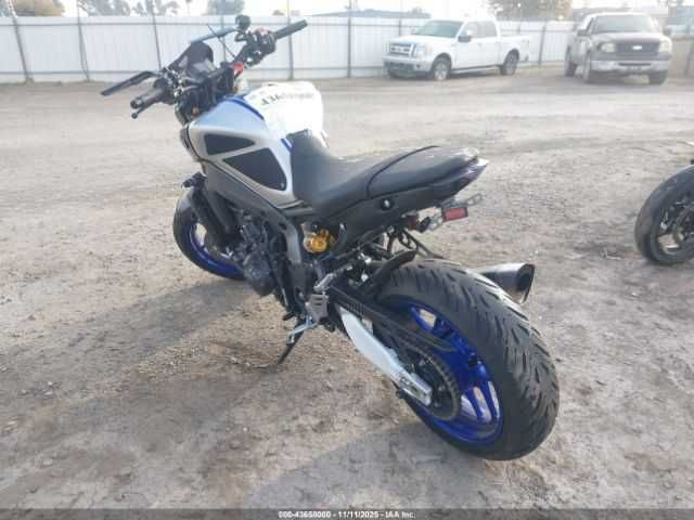 YAMAHA mt09 dc 2023