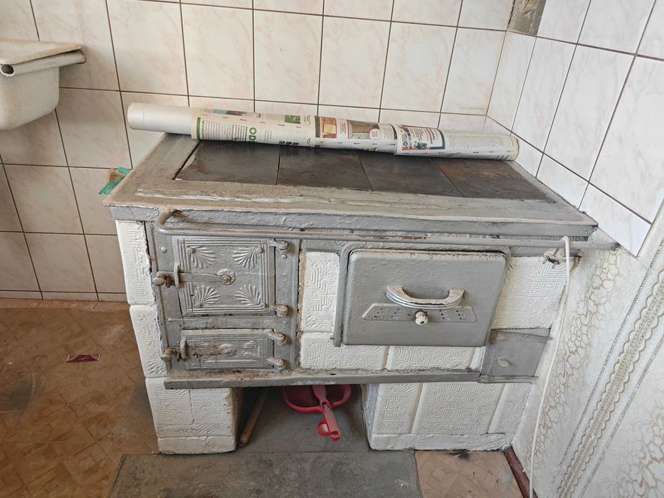 Piec kaflowy kuchenny