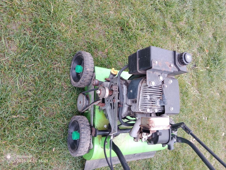 Wertykulator spalinowy