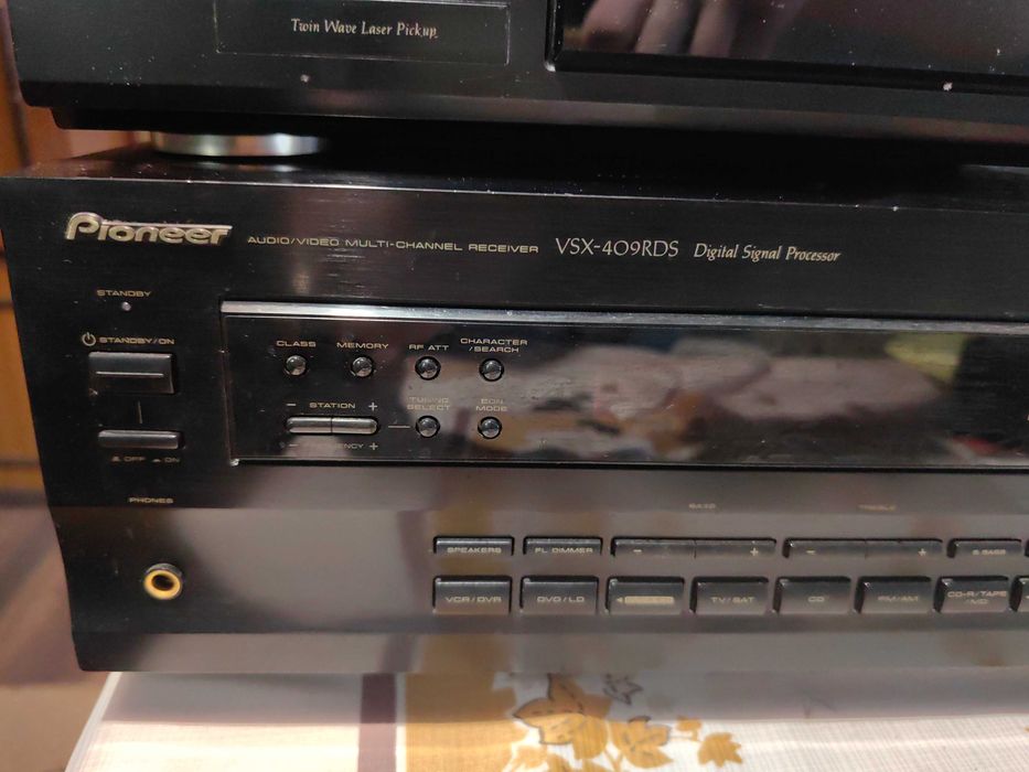Zestaw Pioneer – amplituner VSX-409RDS + DVD DV-343 + pilot