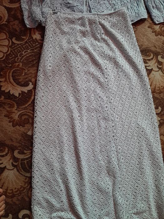 Костюм гіпюровий