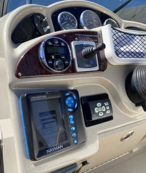 Jacht motorowy Sea Ray 260 Sundance