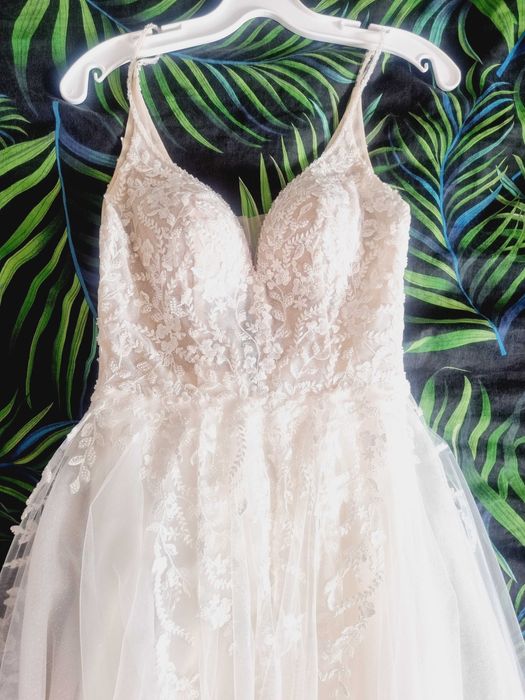 Suknia ślubna z gorsetem