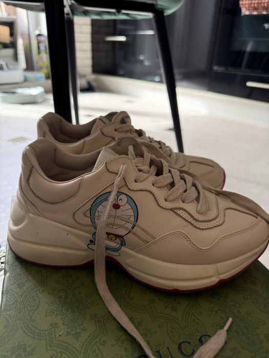 Продам кросівки Gucci