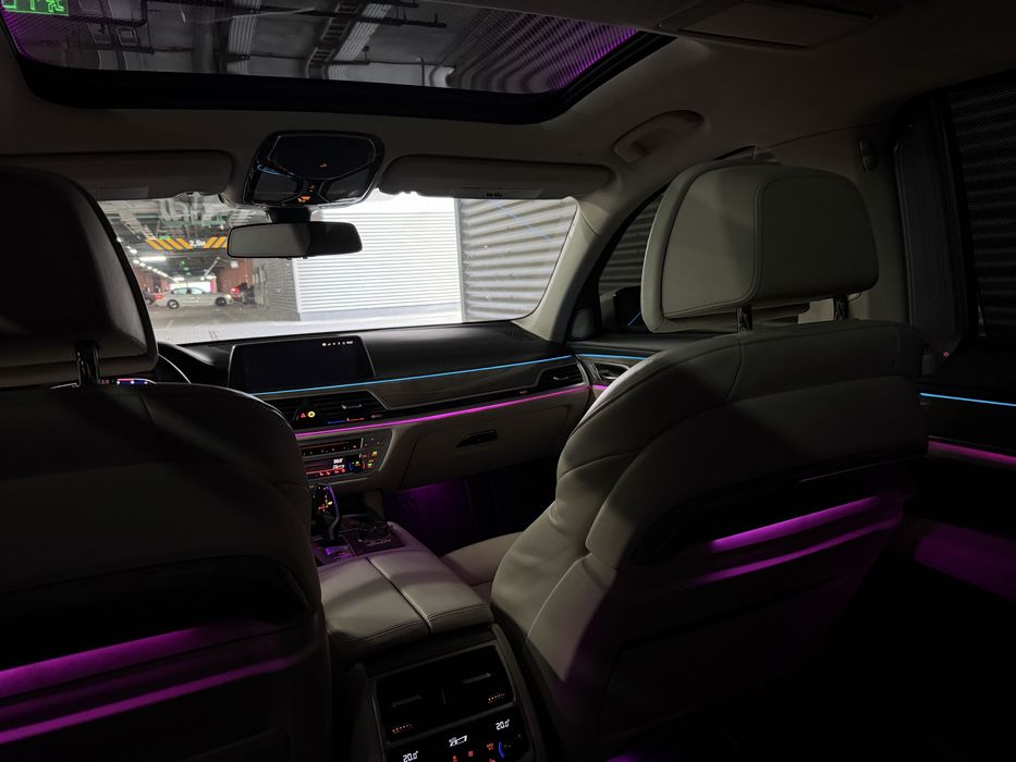 Bmw 750, 2019, 4.4 бензин.
