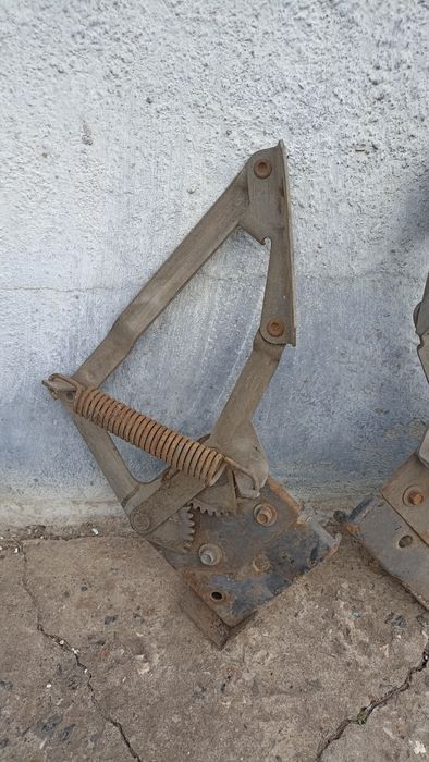 Петли капота газ 53