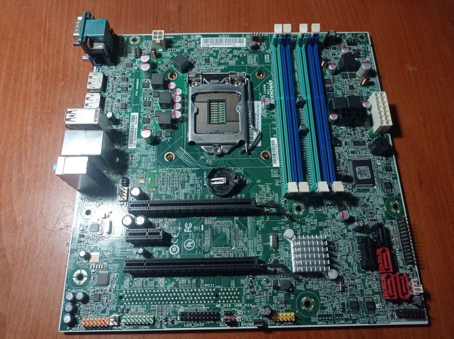 Материнські плати 1155 сокет. Робочі: 450 грн. - Комплектуючі та ...