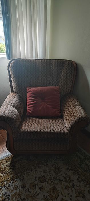 Conjunto de sofás em excelente estado