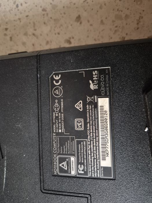 Laptop Hyperbook I7-6700K/32GB Ram/GTX 1080 8GB Win 11