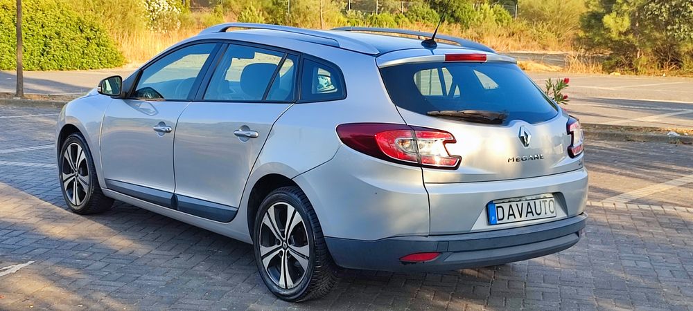 Renault Megane  1.5 DCI Garantia  Lux Dynamic 119€ Mês