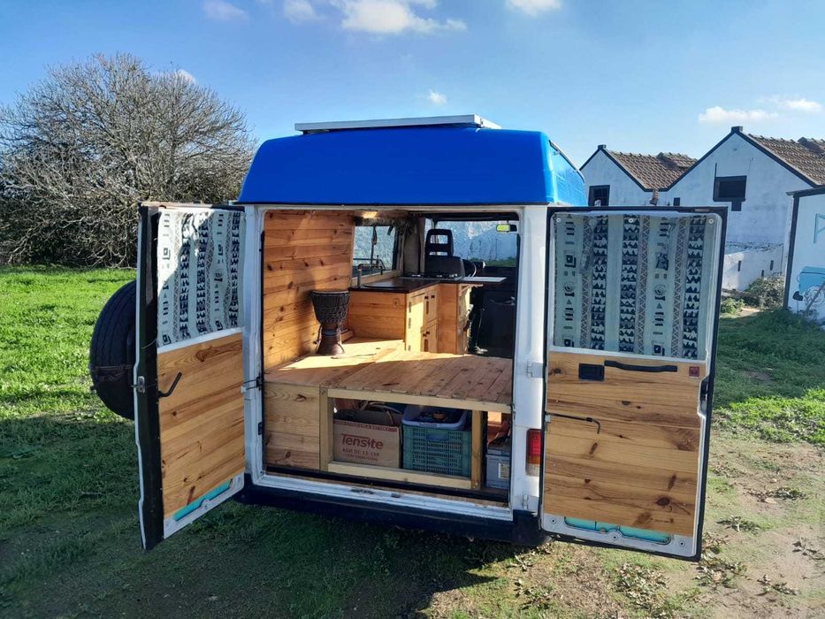 Autocaravana Mercedes MB100