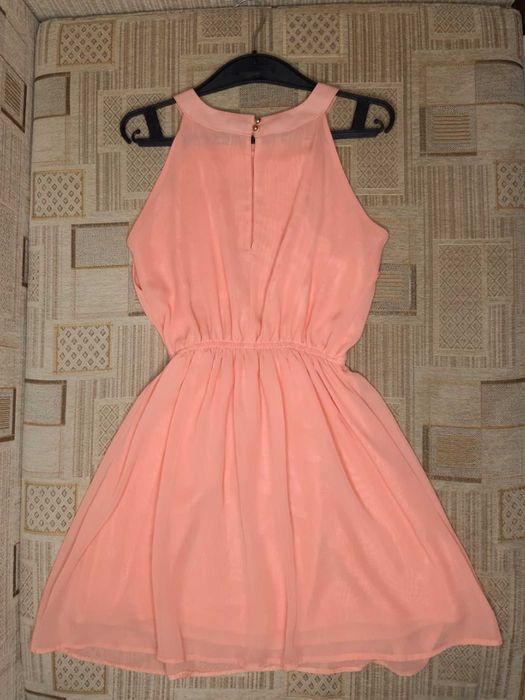 Платье персиковое шифоновое летнее