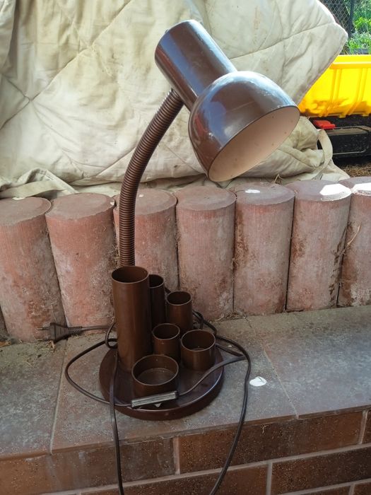 Lampka biurkowa sprawna