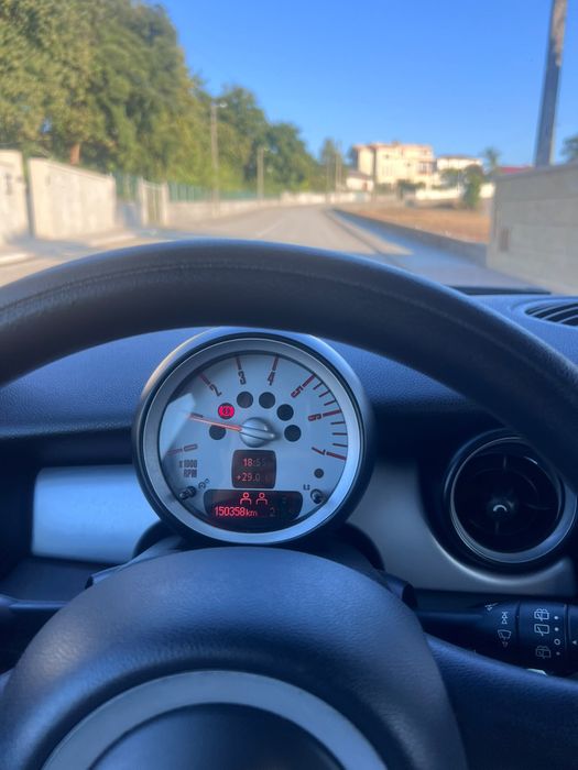 Mini cooper D 1.6 — photo 2