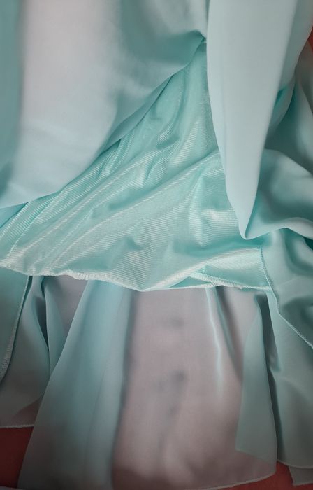 Продаю шифонове плаття блакитного кольору