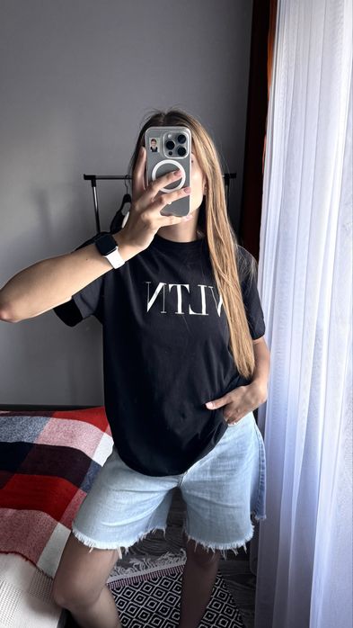 Жіноча оверсайз футболка Valentino