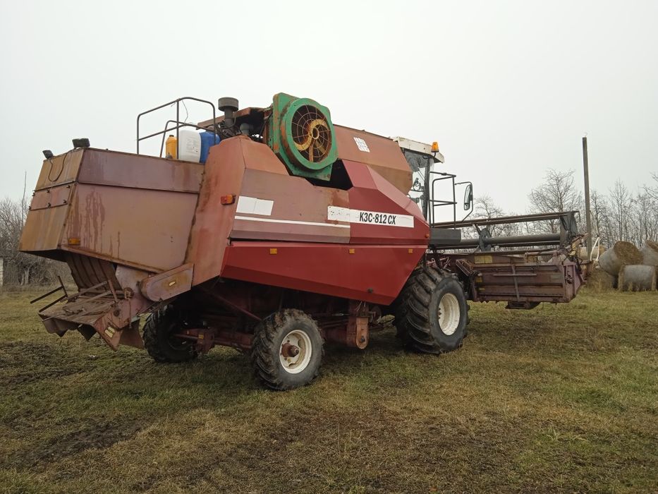 Комбайн КЗС-812СХ