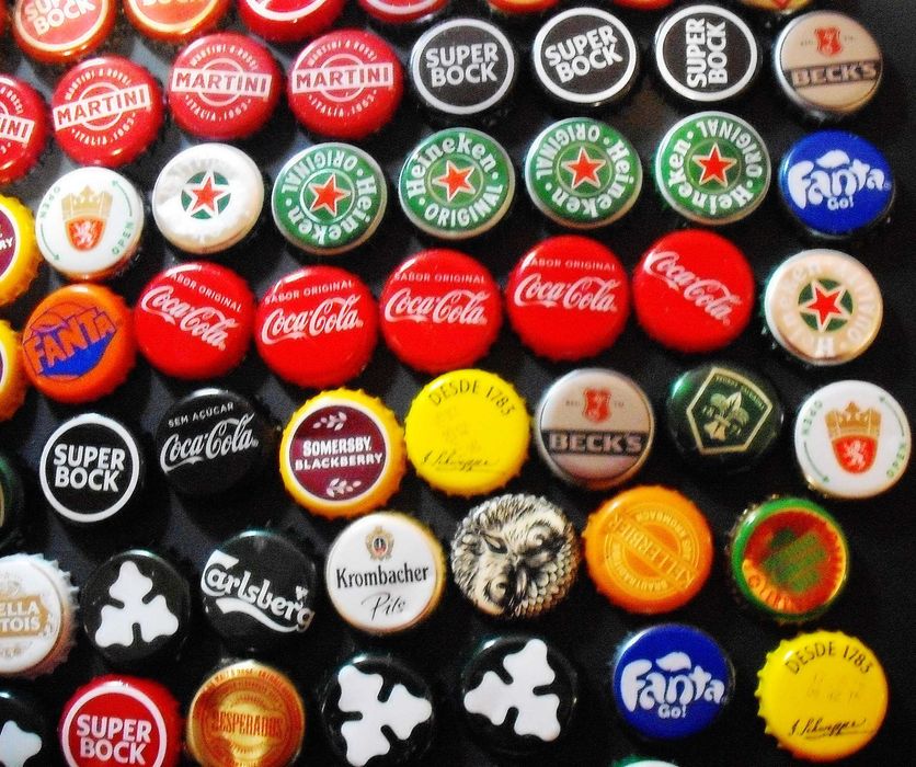 100 Cápsulas de garras/tampas/sameiras em bom estado