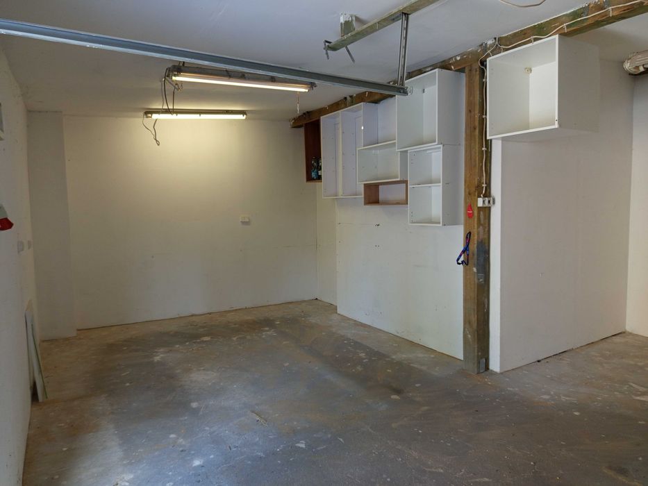 Magazyn z bramą do wynajęcia 34,70 m2