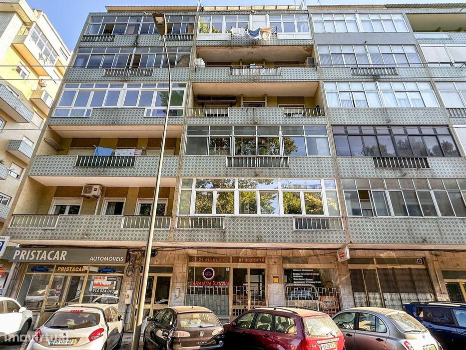 Apartamento T1 - Dafundo