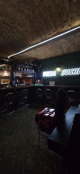 Продається готовий, працюючий  бізнес Піцерія Паб.