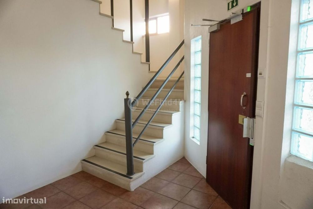 Escritório para Arrendamento Feijó