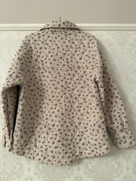 Pull&Bear pikowana kurtka w kwiatuszki S